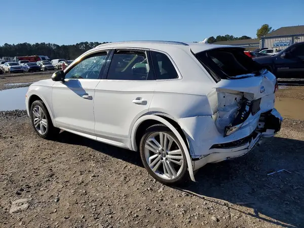 WA1BNAFY3J2076602 2018 AUDI Q5 - Image 2