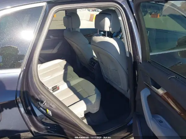 WA1BNAFY3J2079015 2018 AUDI Q5 - Image 8