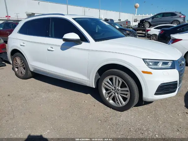 WA1BNAFY3J2103314 2018 AUDI Q5 - Image 1