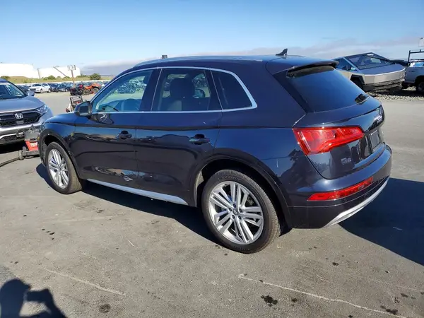 WA1BNAFY3J2106925 2018 AUDI Q5 - Image 2