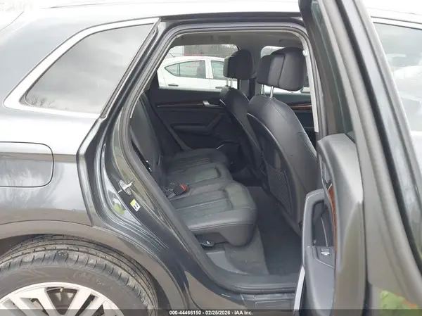 WA1BNAFY3J2107069 2018 AUDI Q5 - Image 8