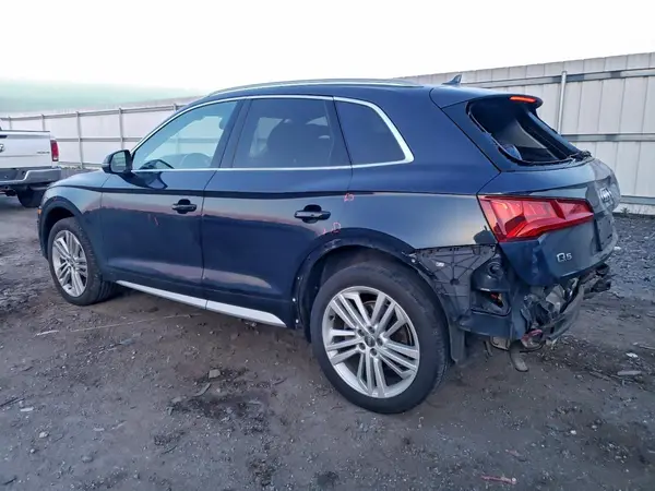 WA1BNAFY3J2109596 2018 AUDI Q5 - Image 2