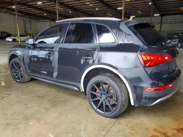 WA1BNAFY3J2137754 2018 AUDI Q5 - Image 2
