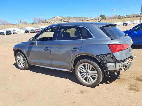 WA1BNAFY3J2151945 2018 AUDI Q5 - Image 2