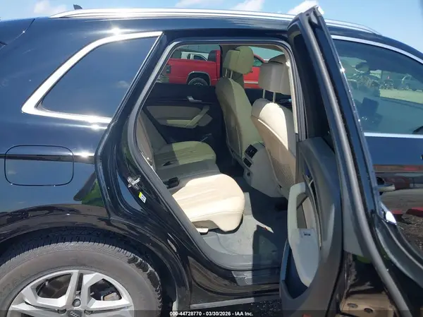 WA1BNAFY3J2159236 2018 AUDI Q5 - Image 8