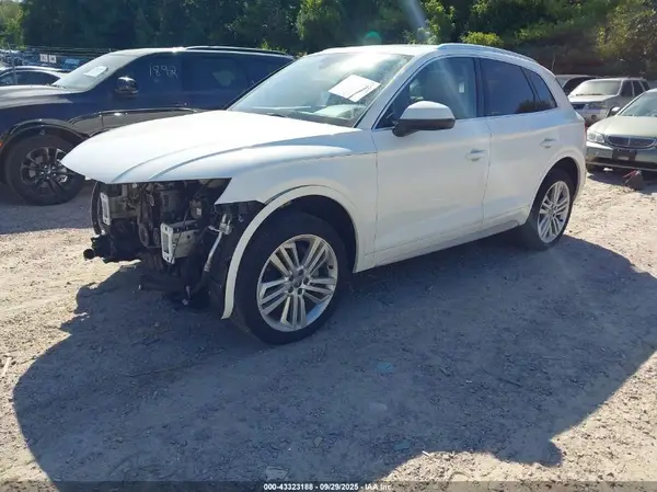 WA1BNAFY3J2189949 2018 AUDI Q5 - Image 2