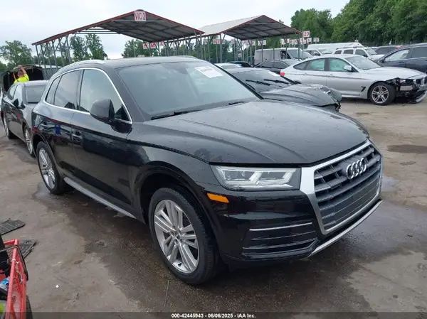 WA1BNAFY3J2197579 2018 AUDI Q5 - Image 1