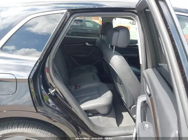 WA1BNAFY3J2207236 2018 AUDI Q5 - Image 8