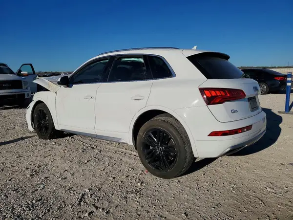 WA1BNAFY3J2208001 2018 AUDI Q5 - Image 2
