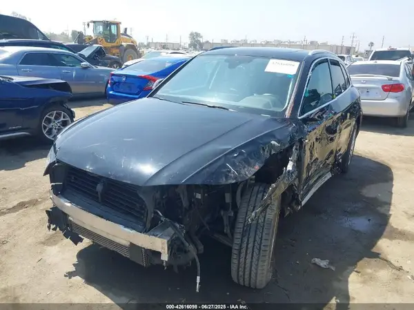 WA1BNAFY3J2210685 2018 AUDI Q5 - Image 2