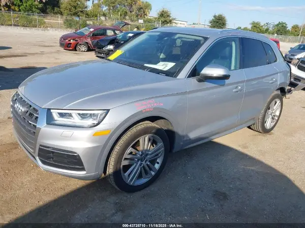 WA1BNAFY3J2226529 2018 AUDI Q5 - Image 2