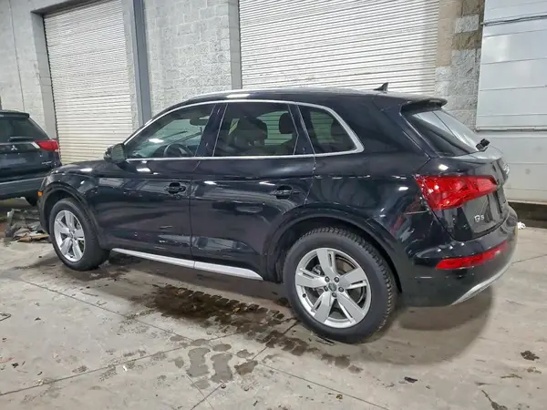 WA1BNAFY3J2233805 2018 AUDI Q5 - Image 2