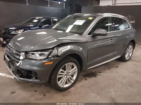WA1BNAFY3J2238745 2018 AUDI Q5 - Image 2