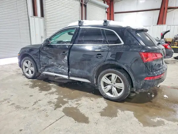 WA1BNAFY3J2240608 2018 AUDI Q5 - Image 2