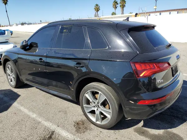 WA1BNAFY3K2028650 2019 AUDI Q5 - Image 2