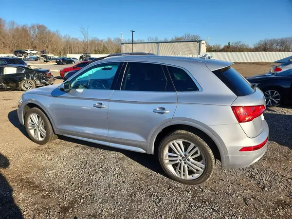WA1BNAFY3K2033119 2019 AUDI Q5 - Image 2
