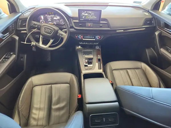 WA1BNAFY3K2037946 2019 AUDI Q5 - Image 8