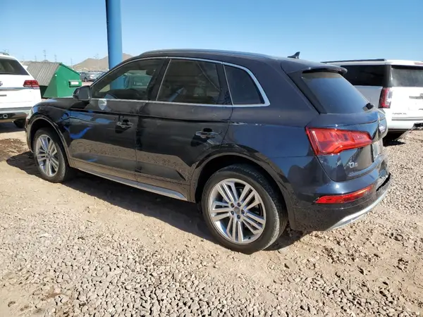 WA1BNAFY3K2041690 2019 AUDI Q5 - Image 2