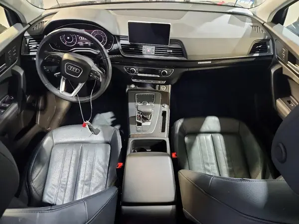 WA1BNAFY3K2047411 2019 AUDI Q5 - Image 8