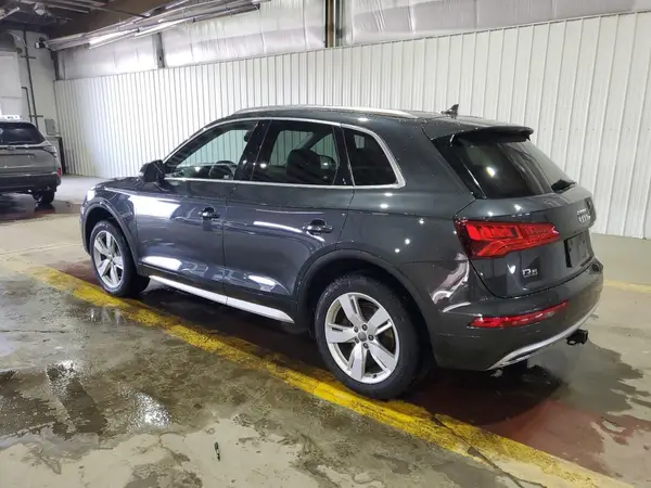 WA1BNAFY3K2048591 2019 AUDI Q5 - Image 2