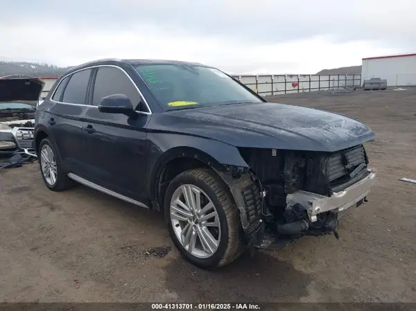 WA1BNAFY3K2051278 2019 AUDI Q5 - Image 1