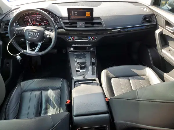 WA1BNAFY3K2058618 2019 AUDI Q5 - Image 8