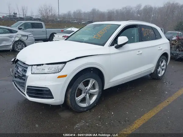 WA1BNAFY3K2060157 2019 AUDI Q5 - Image 2