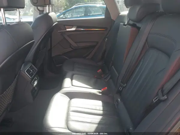 WA1BNAFY3K2080070 2019 AUDI Q5 - Image 8