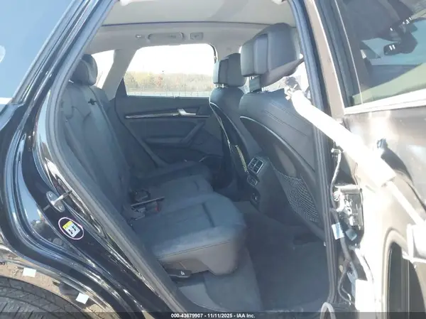 WA1BNAFY3K2083826 2019 AUDI Q5 - Image 8