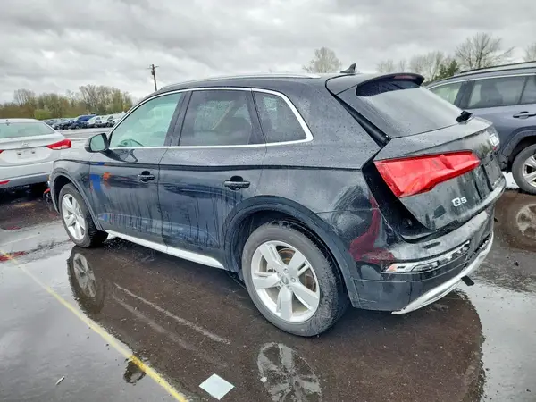 WA1BNAFY3K2090369 2019 AUDI Q5 - Image 2