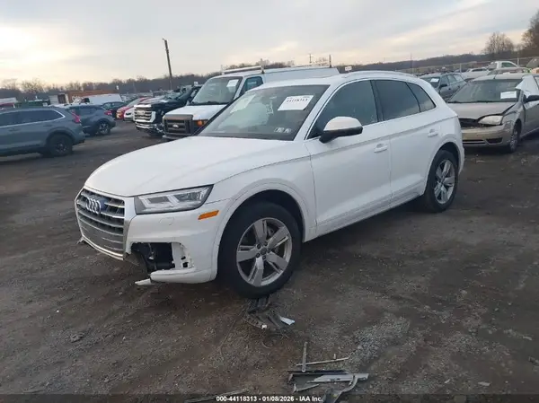 WA1BNAFY3K2098424 2019 AUDI Q5 - Image 2