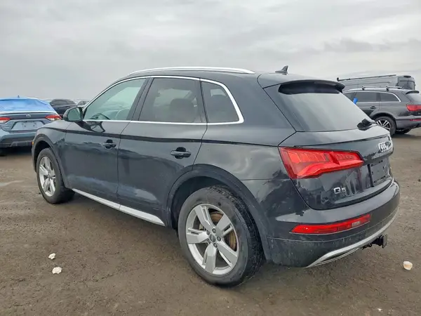 WA1BNAFY3K2099590 2019 AUDI Q5 - Image 2