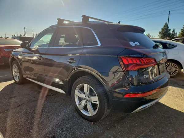 WA1BNAFY3K2110510 2019 AUDI Q5 - Image 2