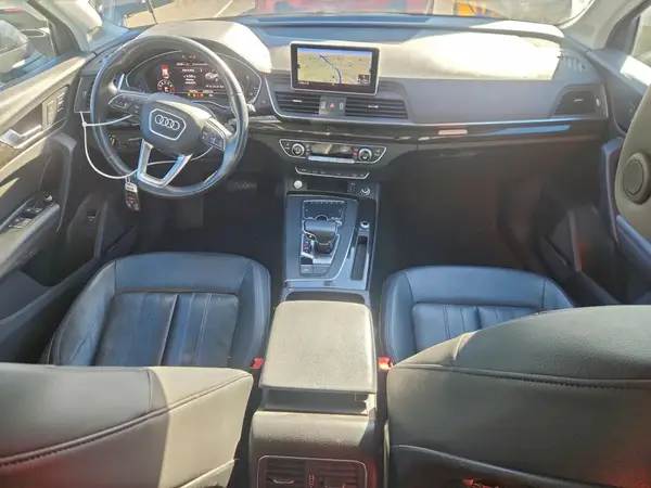 WA1BNAFY3K2110510 2019 AUDI Q5 - Image 8