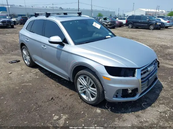 WA1BNAFY3K2132071 2019 AUDI Q5 - Image 1