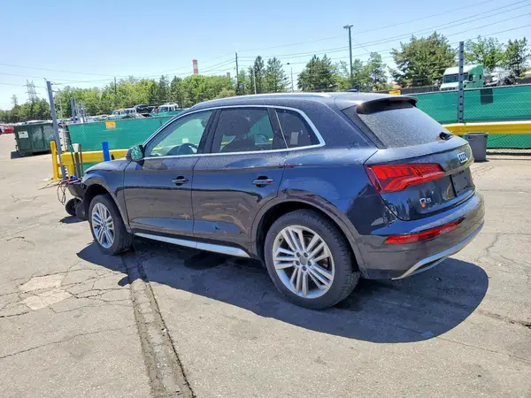 WA1BNAFY3K2135150 2019 AUDI Q5 - Image 2
