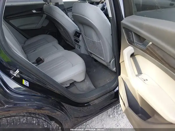 WA1BNAFY3K2135858 2019 AUDI Q5 - Image 8