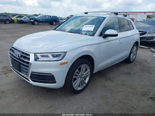 WA1BNAFY3K2135987 2019 AUDI Q5 - Image 2