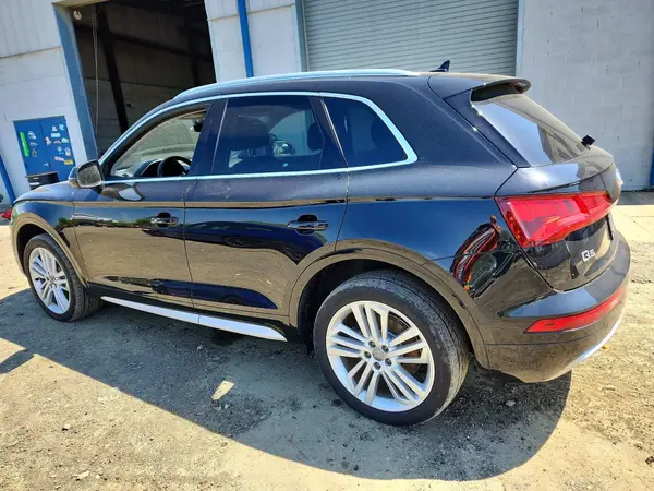 WA1BNAFY3L2000719 2020 AUDI Q5 - Image 2