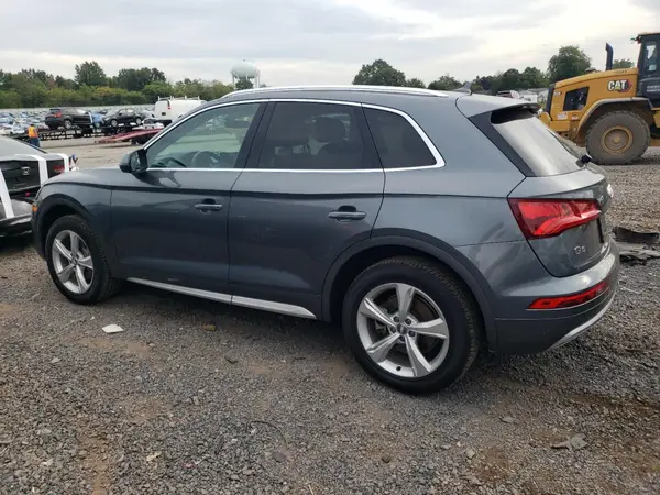 WA1BNAFY3L2035177 2020 AUDI Q5 - Image 2