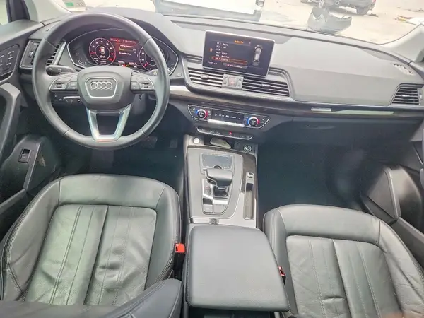 WA1BNAFY3L2069894 2020 AUDI Q5 - Image 8