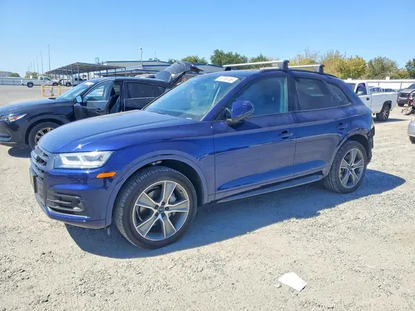 WA1BNAFY3L2075341 2020 AUDI Q5 - Image 1