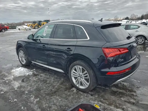 WA1BNAFY3L2101100 2020 AUDI Q5 - Image 2