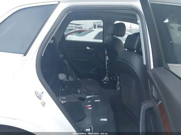 WA1BNAFY4J2003352 2018 AUDI Q5 - Image 8