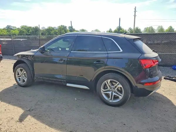WA1BNAFY4J2024606 2018 AUDI Q5 - Image 2