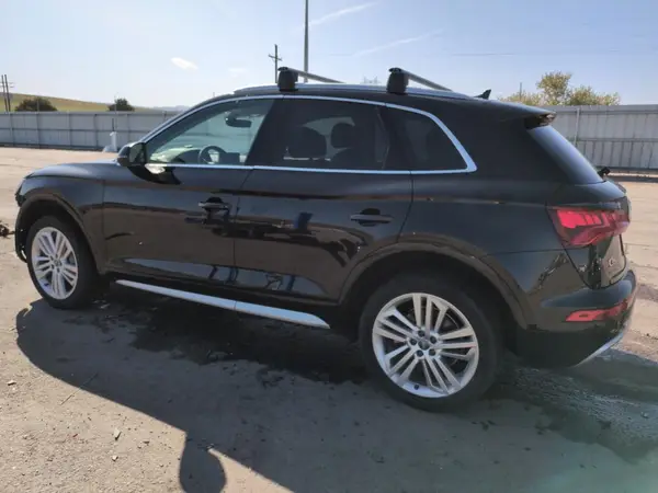 WA1BNAFY4J2024928 2018 AUDI Q5 - Image 2