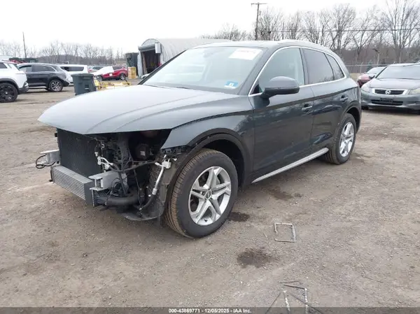 WA1BNAFY4J2029353 2018 AUDI Q5 - Image 2