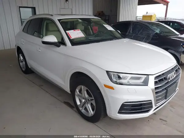 WA1BNAFY4J2034388 2018 AUDI Q5 - Image 1
