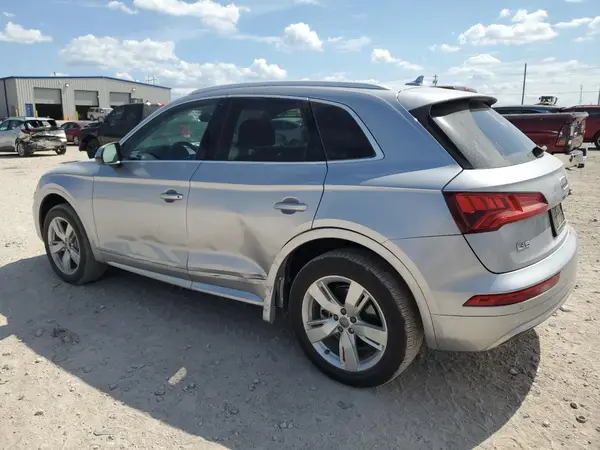 WA1BNAFY4J2036156 2018 AUDI Q5 - Image 2