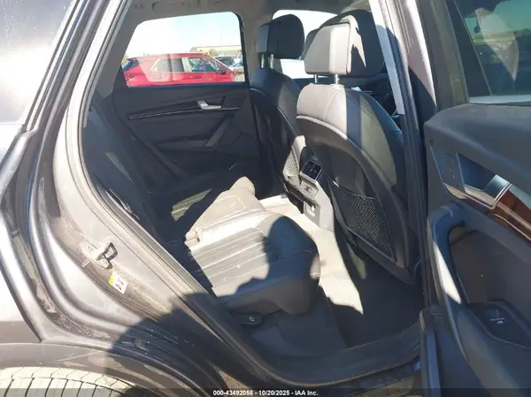 WA1BNAFY4J2045553 2018 AUDI Q5 - Image 8